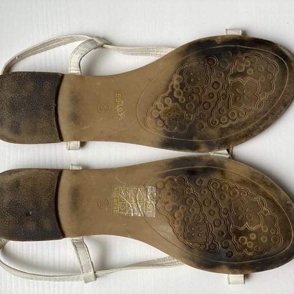 Feather Sandal - Picture 2 of 3